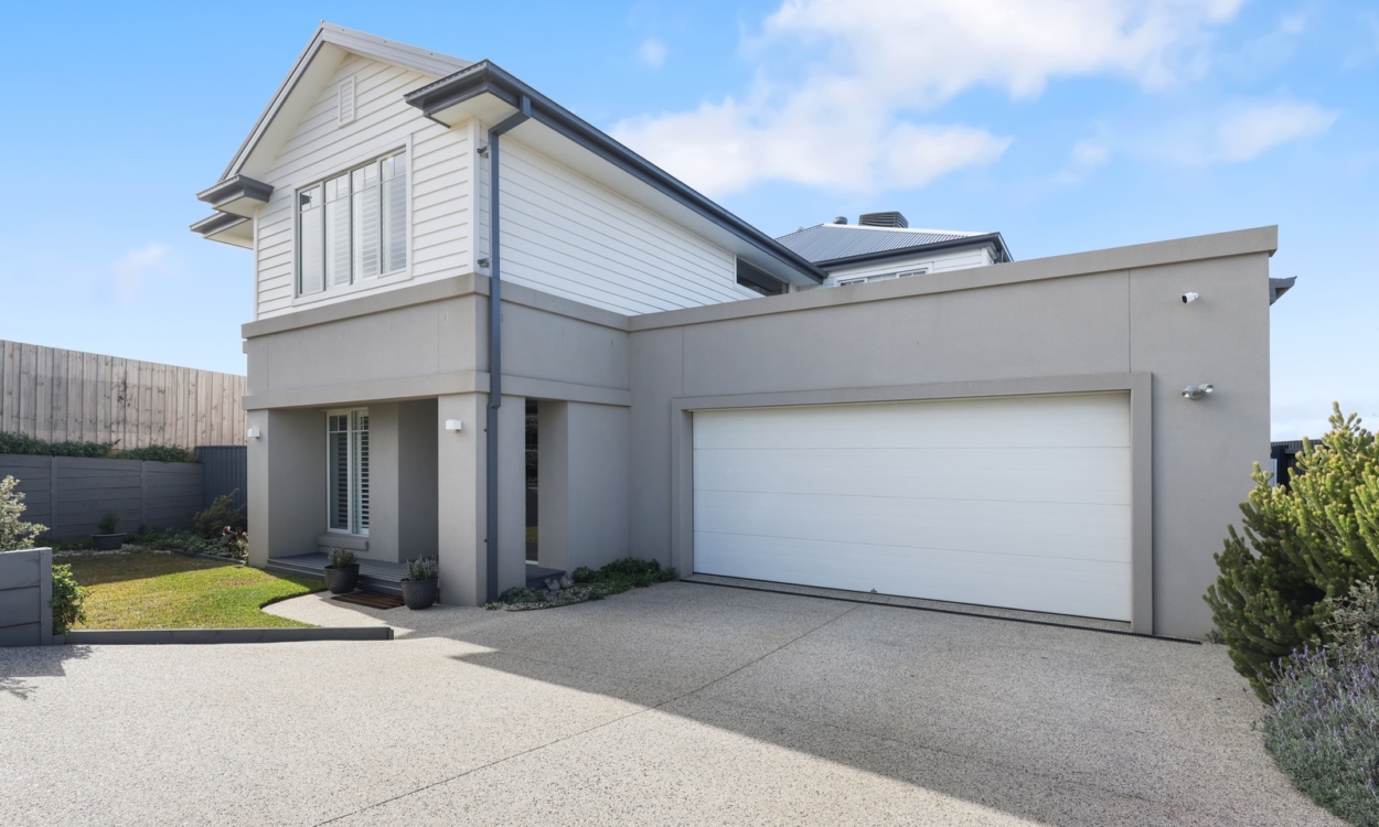 32 Seascape View, Warrnambool, VIC 3280 AUSTRALIA