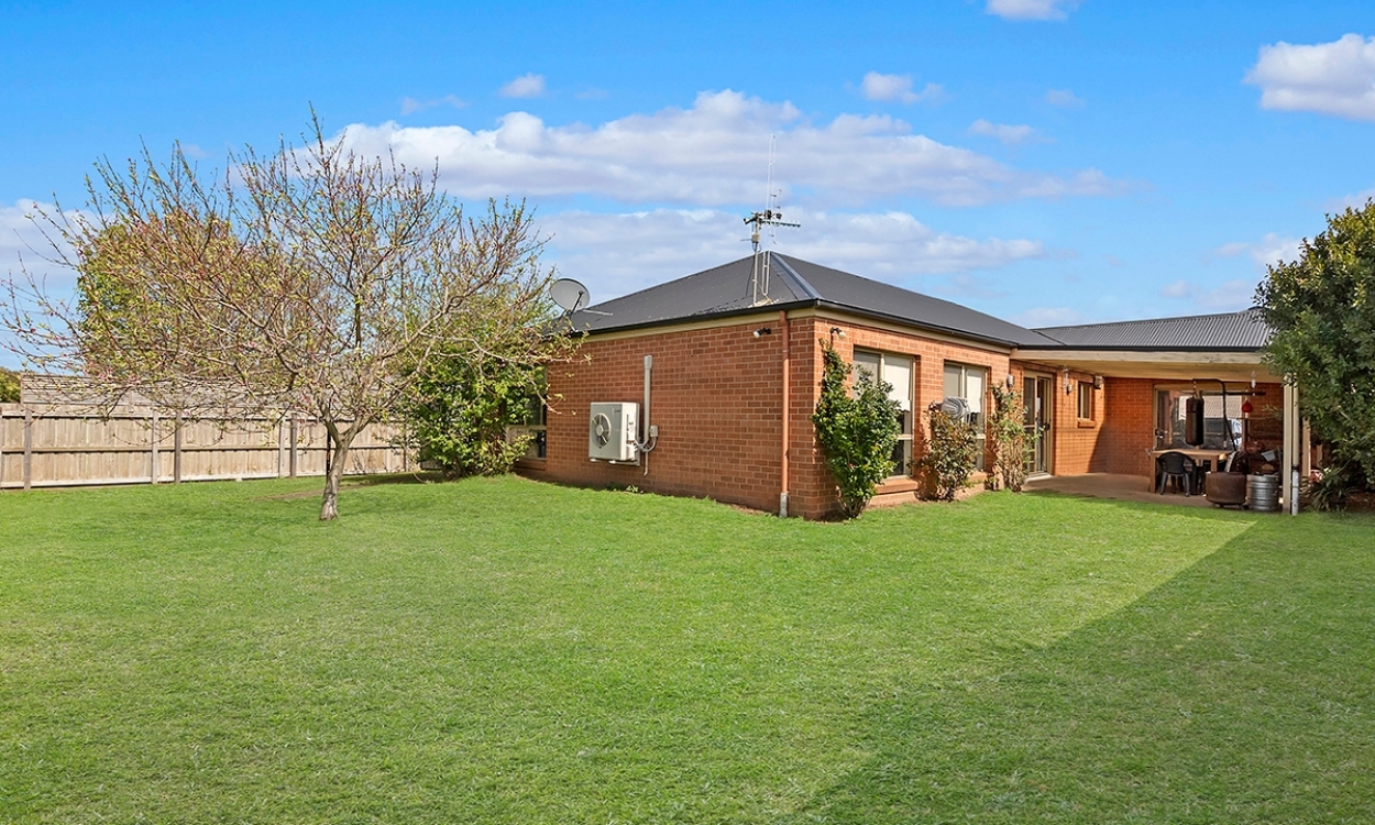 7 Adriana Crescent, Dennington, VIC 3280 AU